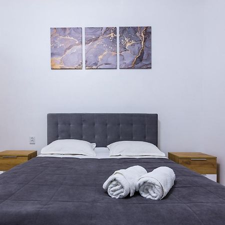 Vodna White Apartment Львів Екстер'єр фото